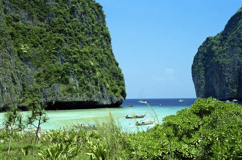 The Phi Phi islands, Krabi Province, Southern Thailand. Credit    : Francis Abbott / Nature Picture Library / Universal Images Group